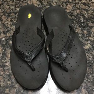 Volatile flip flops